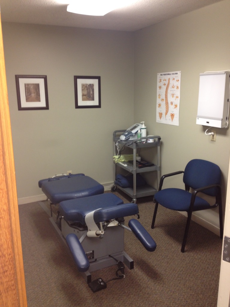 15 Chiro Treatment Room inside Buffalo Family Chiropractor located inside Chirstopher Family Chiropractic virtual tour chiropractic table equipment